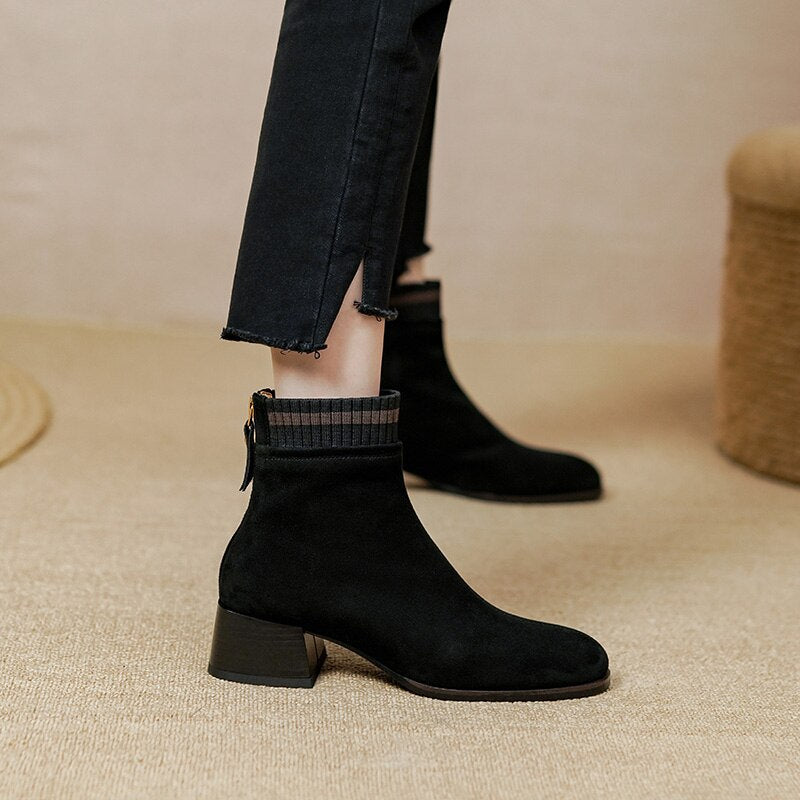 Auckland Bota Feminina Camurça Cano Curto com Zíper